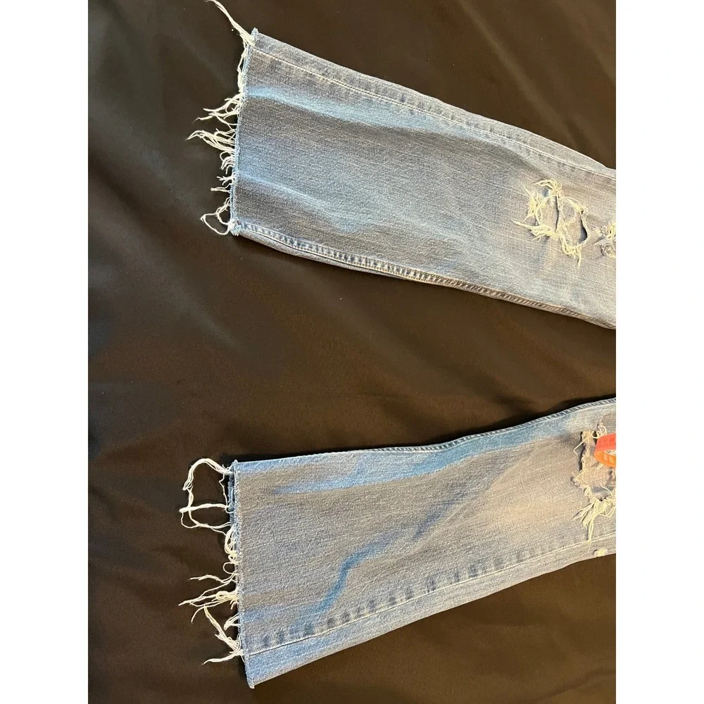 Levis Distressed Light Wash Straight Leg Jeans Raw Hem 100% Cotton 32x31